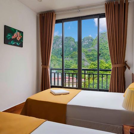 Catba Backpackers Hostel & Pool Bar Chan Chau Екстериор снимка